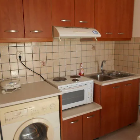 Kleo Apartment Апартаменти *